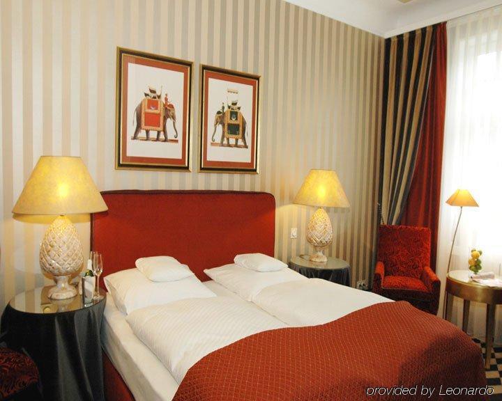 Romantik Hotel Das Smolka Hamburg-Harburg Rum bild
