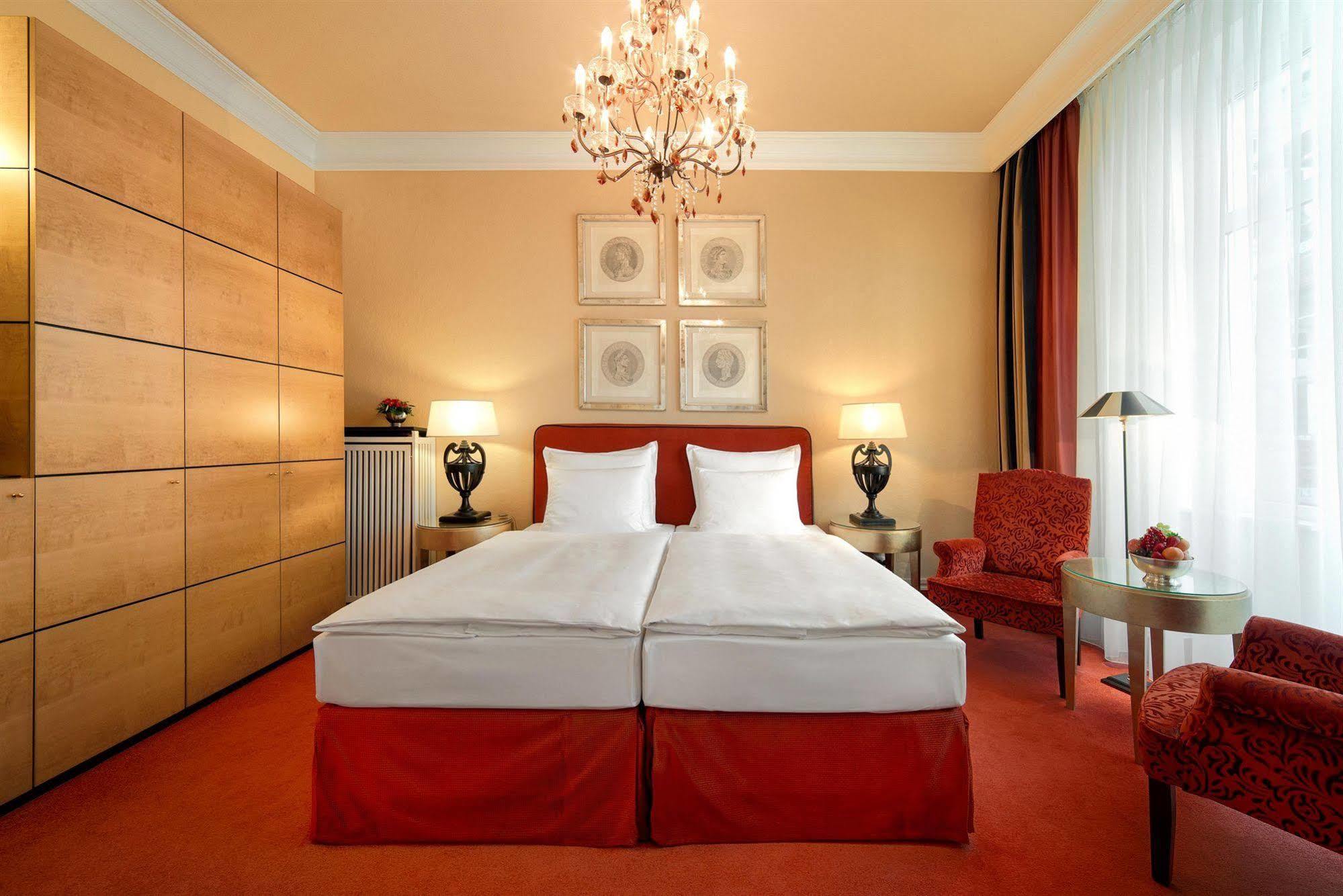 Romantik Hotel Das Smolka Hamburg-Harburg Exteriör bild