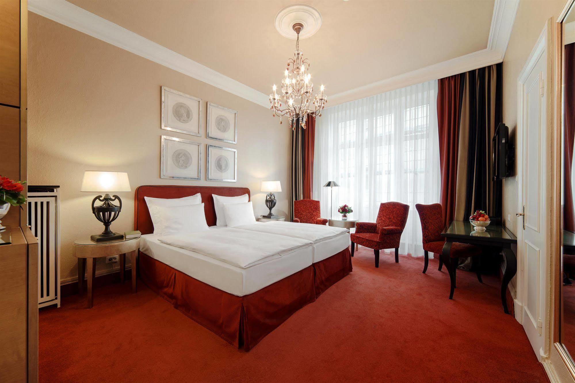 Romantik Hotel Das Smolka Hamburg-Harburg Exteriör bild