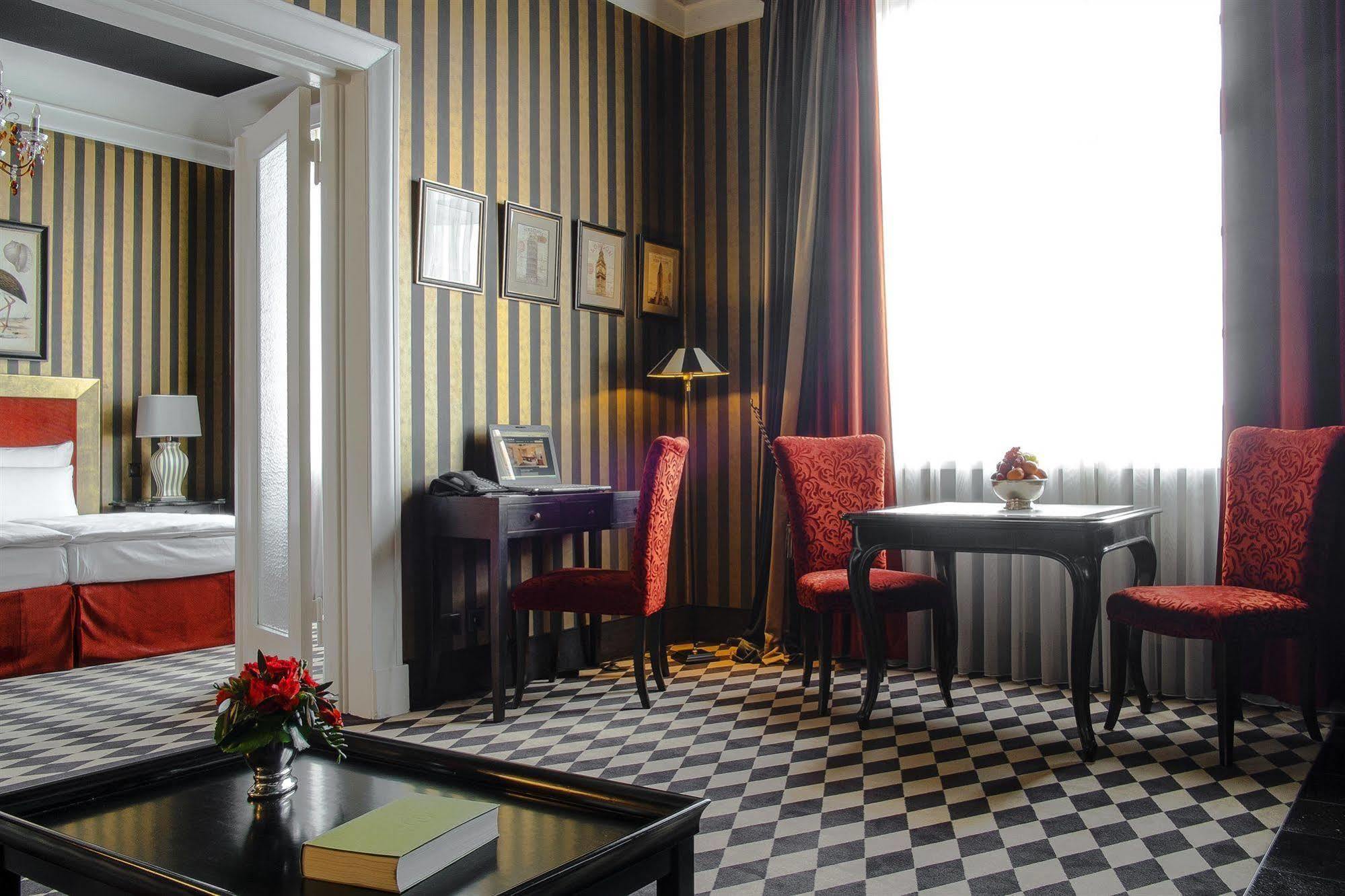 Romantik Hotel Das Smolka Hamburg-Harburg Exteriör bild